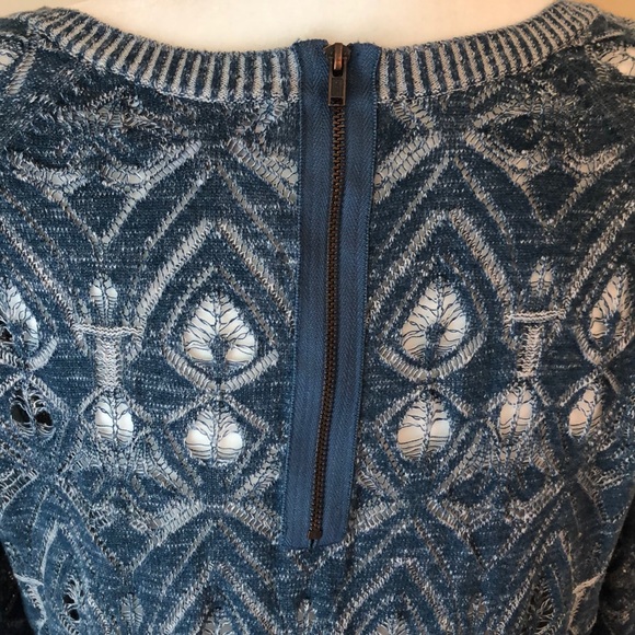 Maternity Shirt - Picture 3 of 5